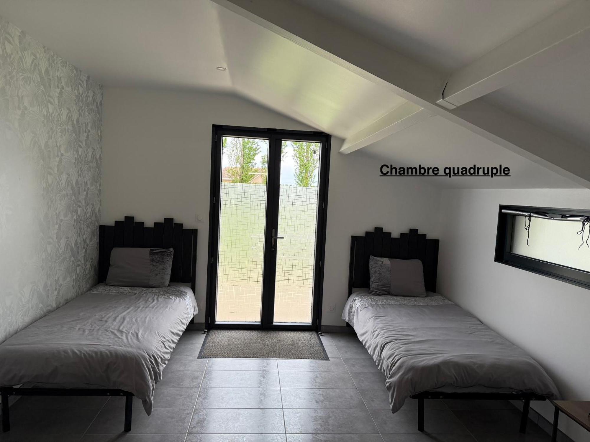 Bed and Breakfast Parc De La Charmille Saint-Etienne-sur-Reyssouze Екстер'єр фото